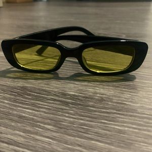 Black/Yellow lense sunglasses